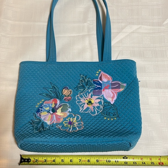 Vera Bradley Teal MicrofiberTote
Bag in "Happy Blooms" Pattern, Turquoise - Picture 3 of 10